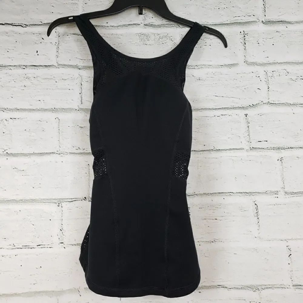 Zella carve workout tank top in black